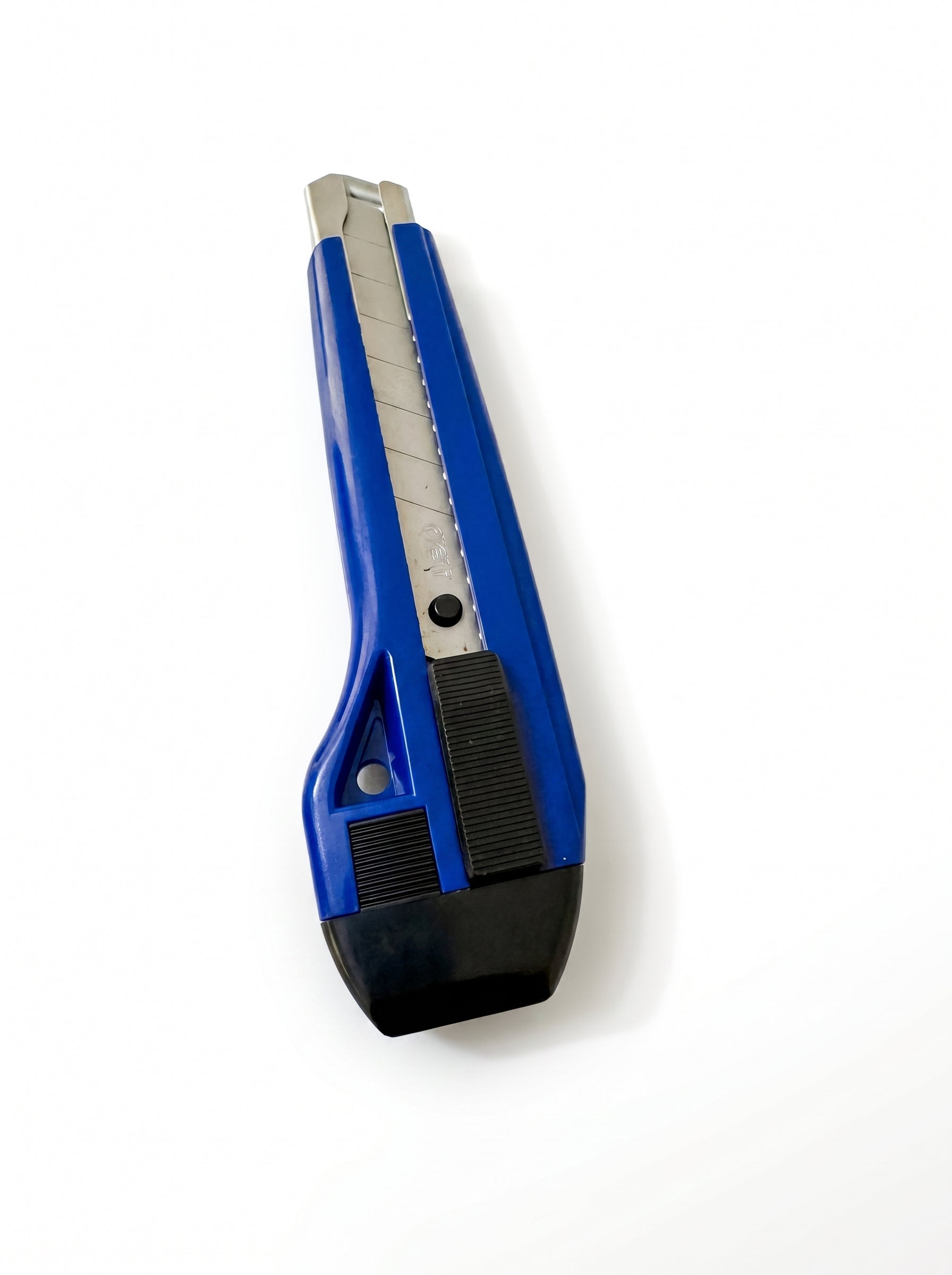 Expect Cutter 2041 – 18mm Heavy Duty Utility Cutter Knife with Sharp Replaceable Blade